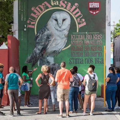 Walking Tour - credit fwtcuracao.com