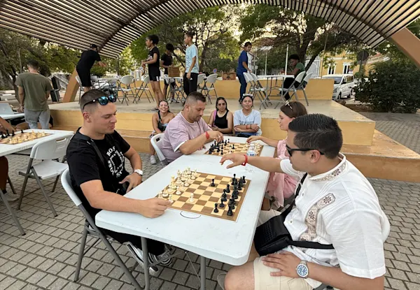 Street Chess Willemstad (1)