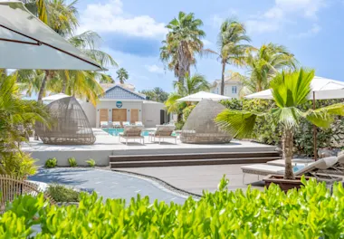 Dolphin Suites and Wellness (1)