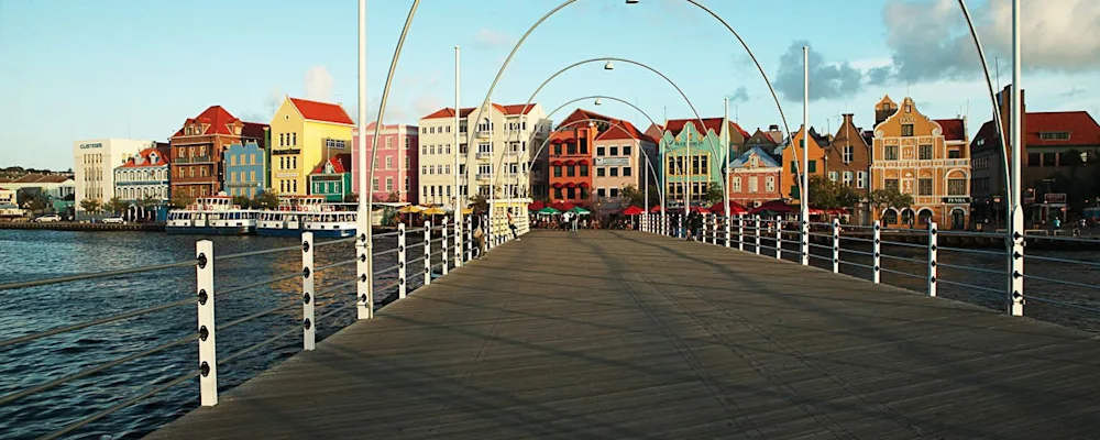 1920 floating-bridge