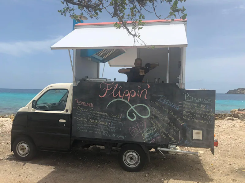 flippin-foodtruck-1600-383288