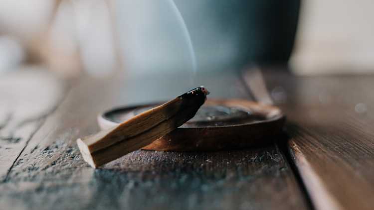 chris-rosiak-UzDimV2GzFA-unsplash