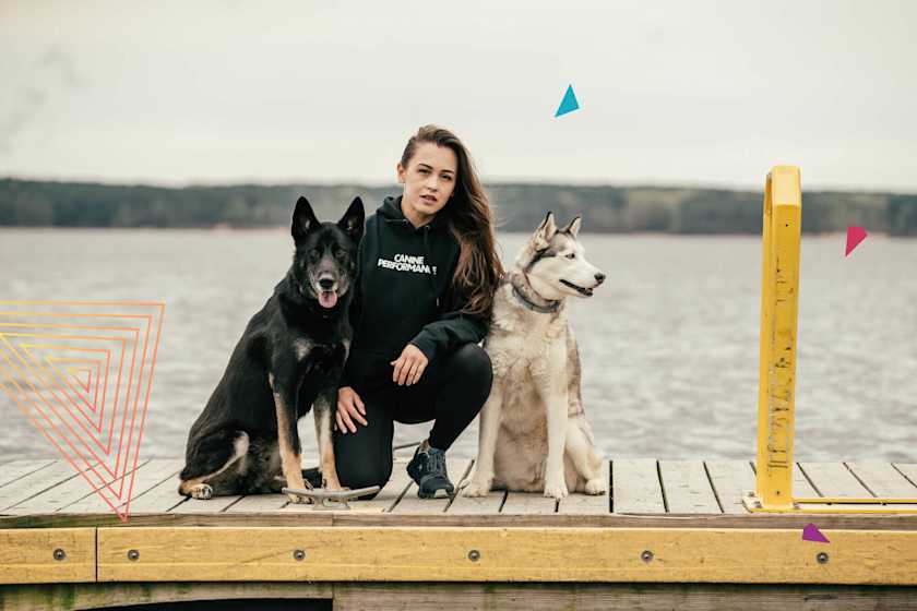 The duo behind this paid membership site is guiding over 7,800 passionate dog owners on how to train their pets