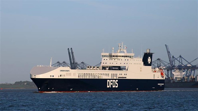 DFDS vessel Gardenia Seaways sailing past Felixstowe