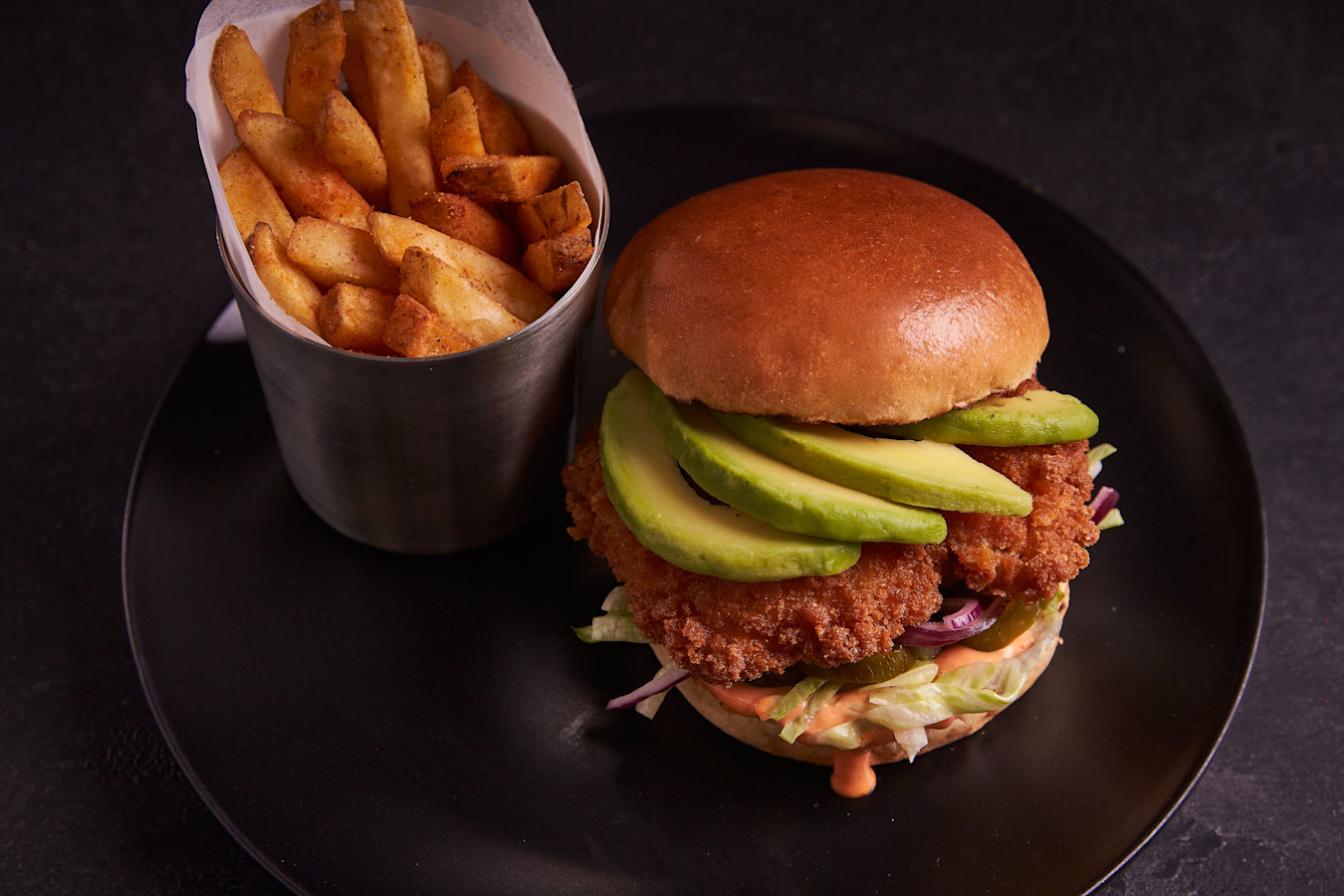 Paulig Pro Chicken Avocado Burger