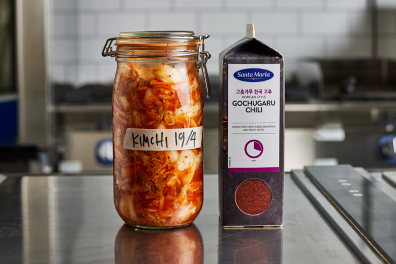 Kimchi-Jar-and-Product
