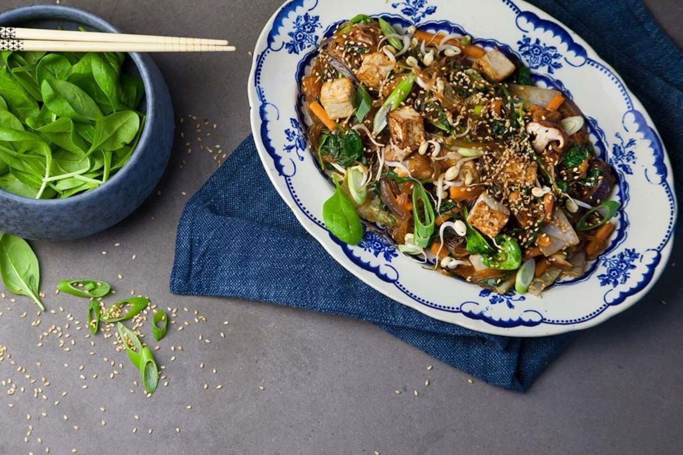 japchae-vegansk-glasnudelwok-fra-korea