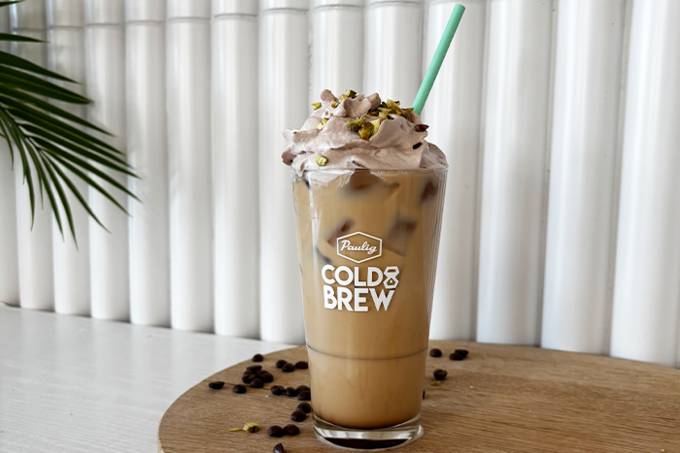 Pistachio chocolate ice latte