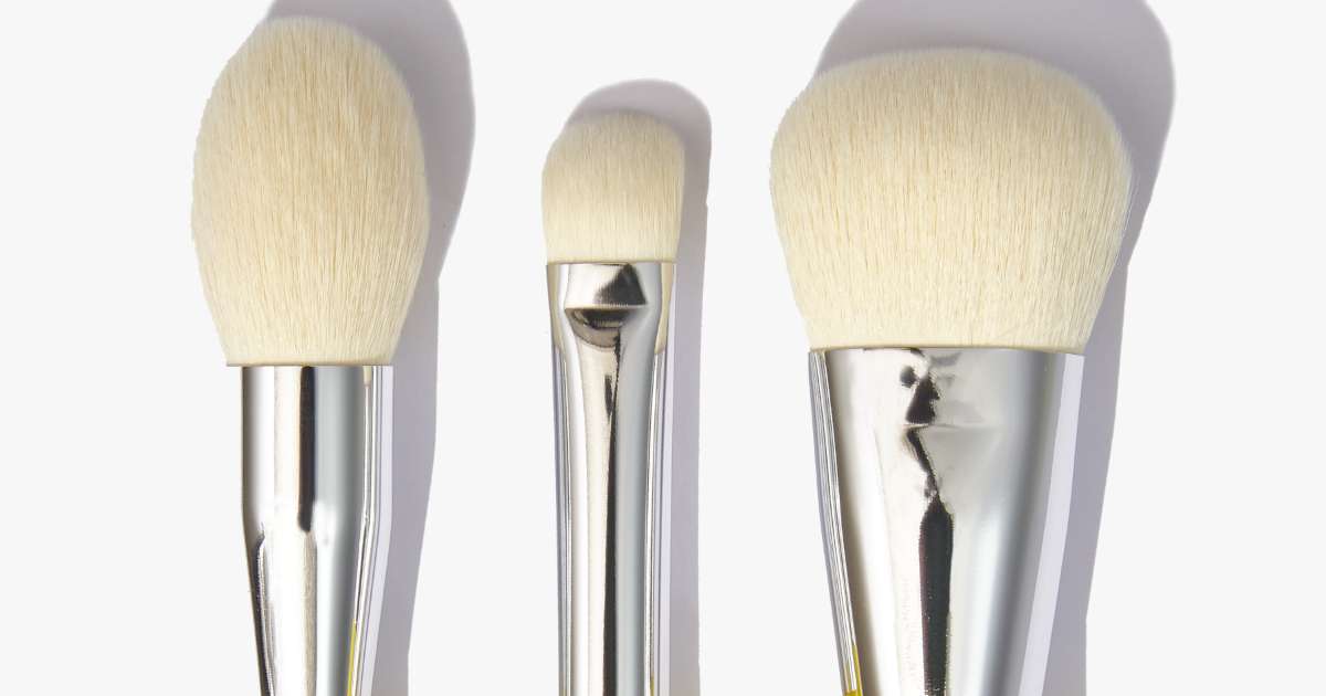 Should you apply your makeup with a brush or your fingers?
