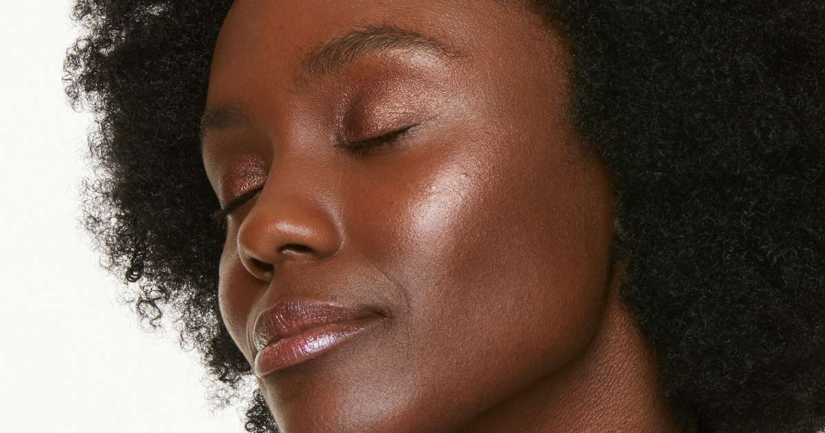 Where to apply highlighter (and where not to)