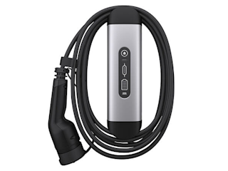 DEFA Solid™ ladestasjon 4.6kW m/Type 2 kabel. Bestilles direkte i Defa portal. Pris er inkludert installasjon.