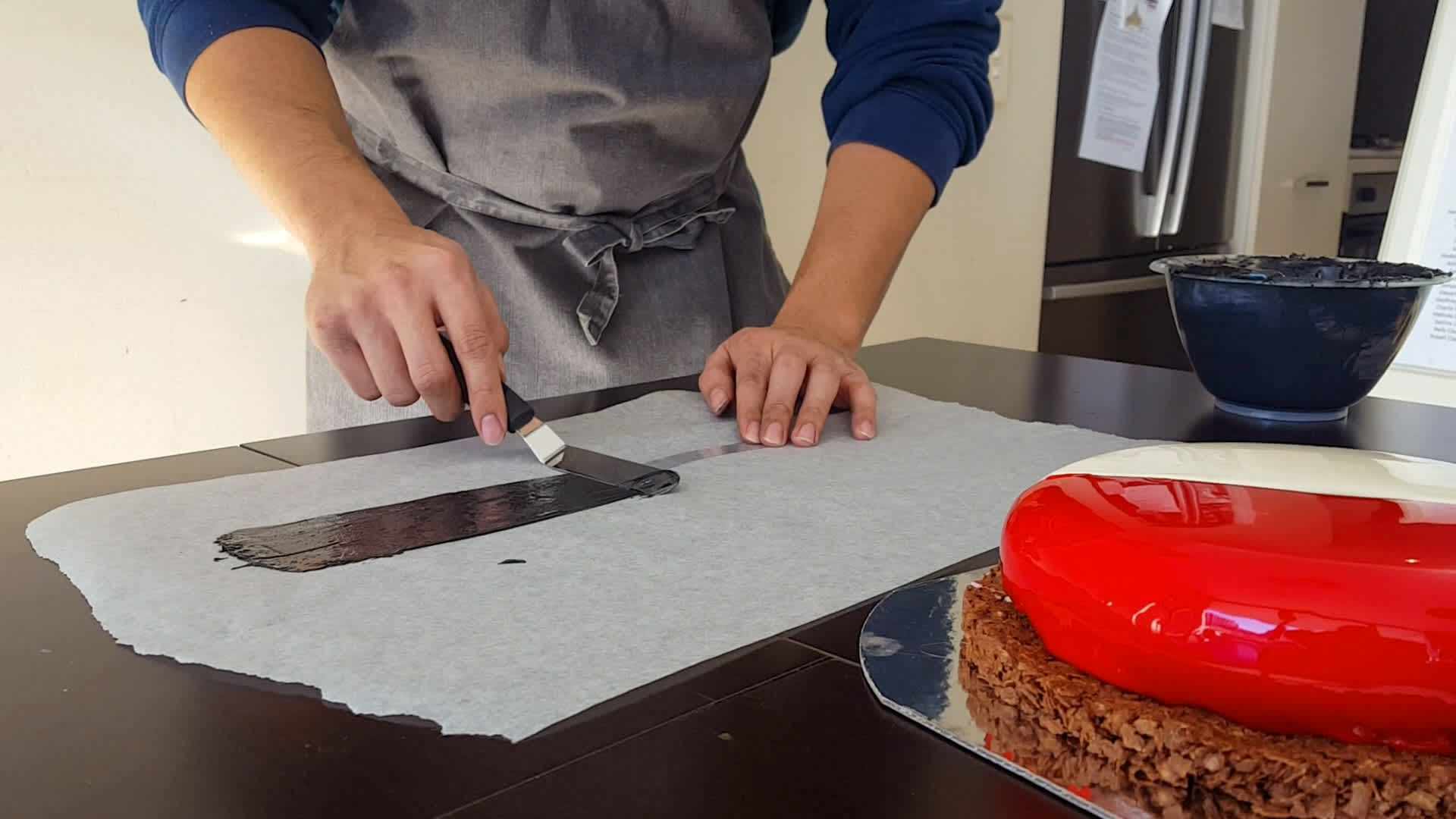 spread-black-tempered-chocolate