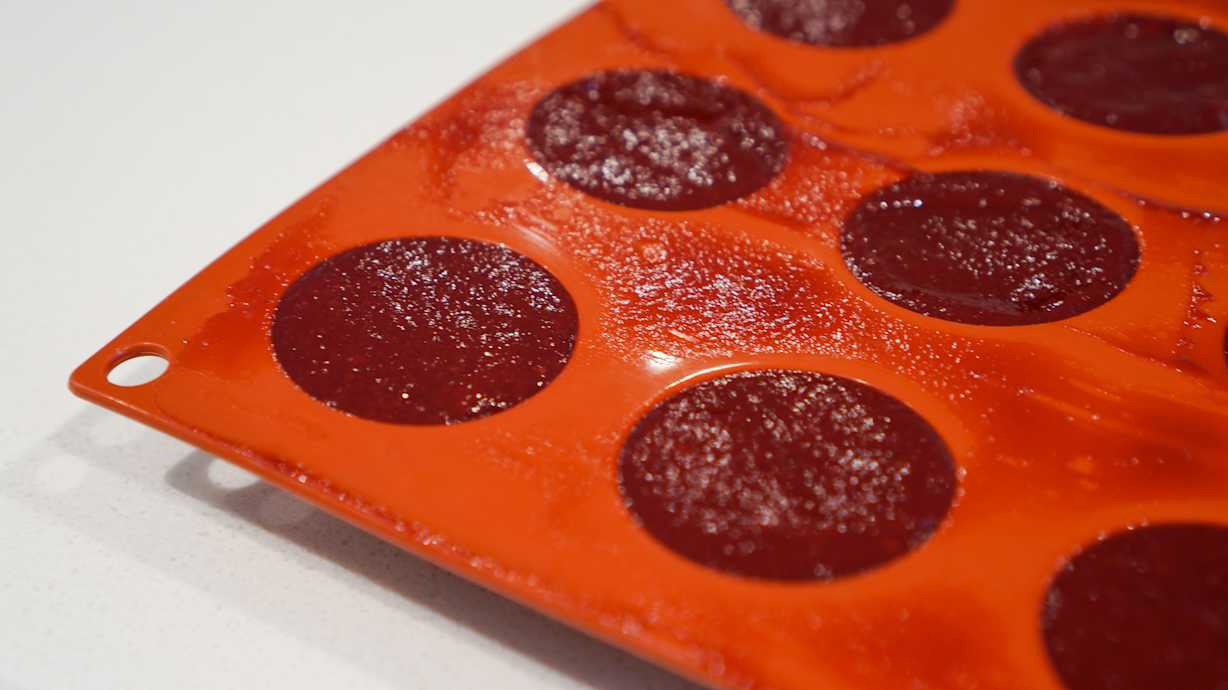 raspberry-gel-entremet-insert