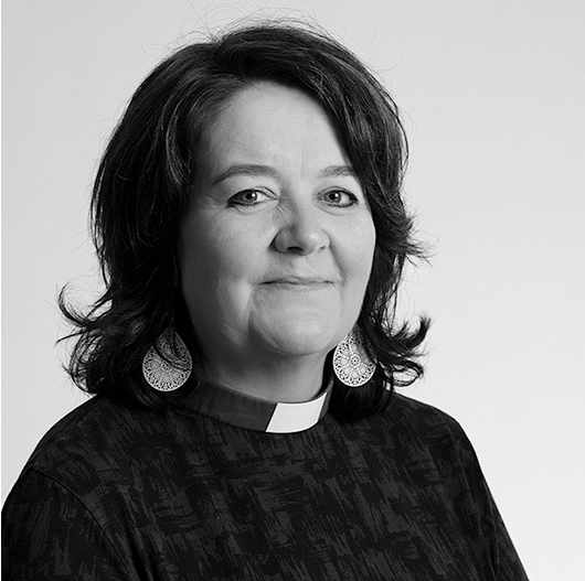 Elina Jussila on diakoniatyöntekijä Eurajoen seurakunnassa.