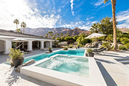 The Oasis exterior pool