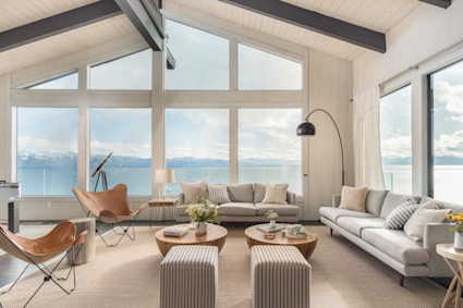 Living room in tahoe with wall of windows