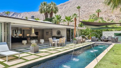 Palm Springs indoor-outdoor home with pool