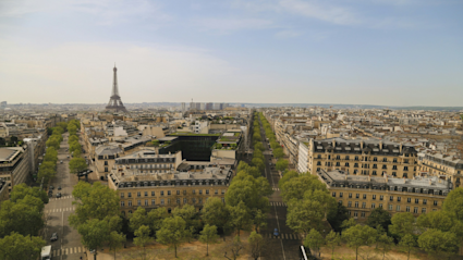 Image overlooking the Eiffel Tower