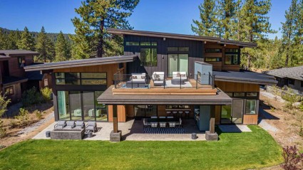 A modern Truckee second home with an outdoor patio and balcony
