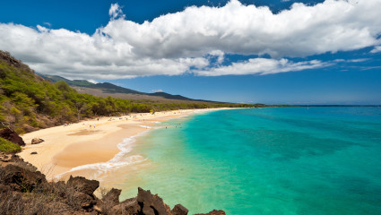 A photo of Maui, Hawai’i serves as inspiration for a momcation.
