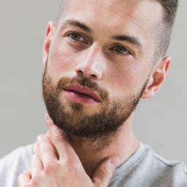 Laat je baard tot 2 cm groeien