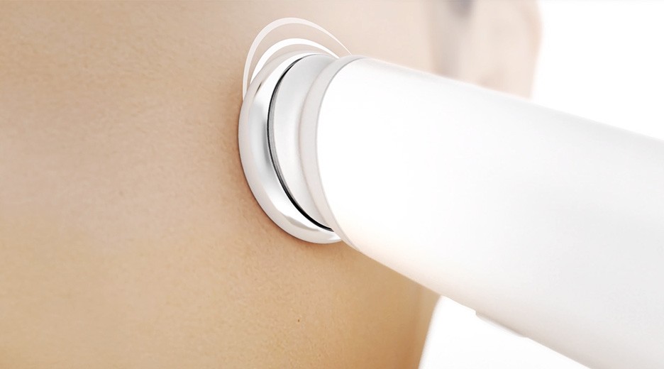 Braun FaceSpa Pro is efficiënter dan als je het product met de vingertoppen aanbrengt.