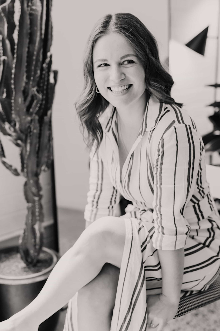 Dear Studio – Ella & Shari-8