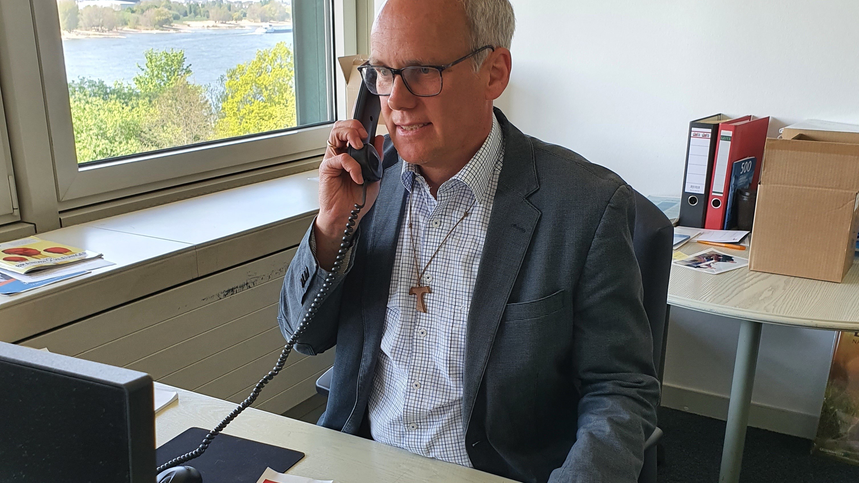 Für Sie am Telefon - Sprechstunde mit Landtagsabgeordnetem Martin Sträßer