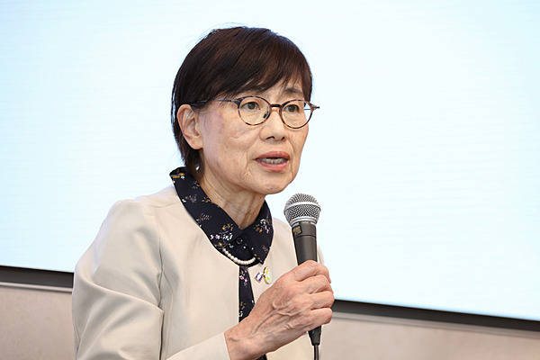 「認知症の人と家族の会」の鎌田松代代表理事