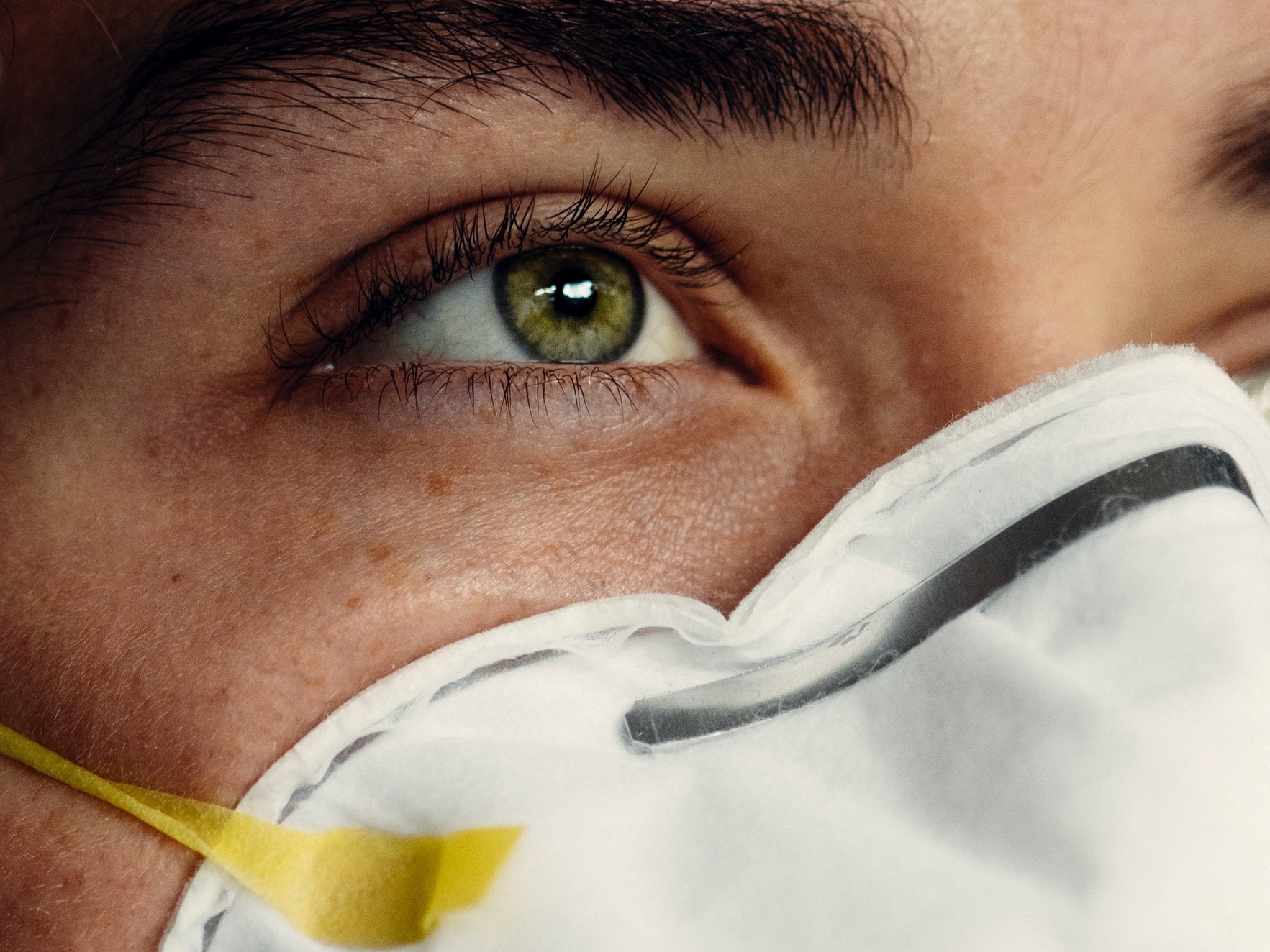Unplanned-Fliegen-Corona-Maske