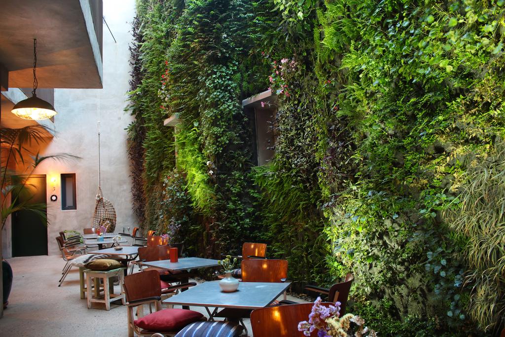 garten-feeling-home-in-einem-unplanned-hotel-blog-unplanned