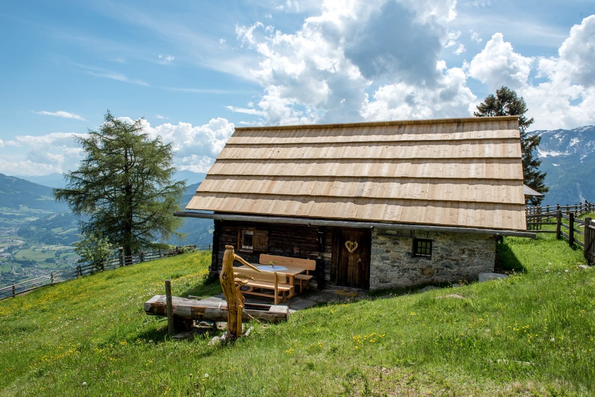 Unplanned-außergewöhnliche-Unterkünfte-Berghütte-Zipfhütte