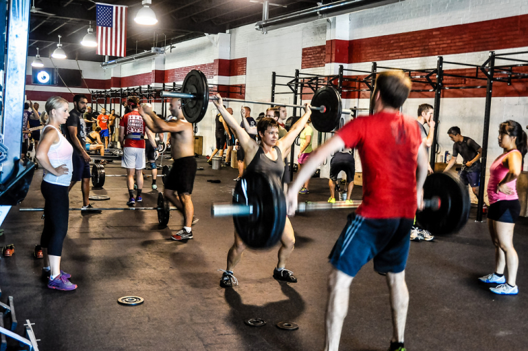 CrossFit WOD in full swing