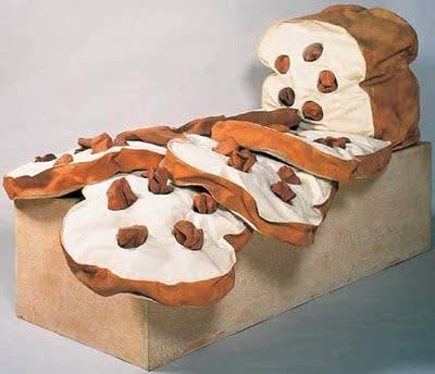 Claes Oldenburg, Giant Loaf of Raisin Bread Sliced, 1966-67 