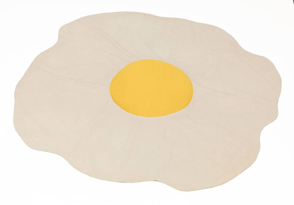  Claes Oldenburg , Sculpture in the Form of a Fried Egg, 1966/71 