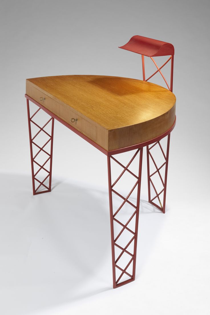 Jean roye  re  rare  croisillons  desk in red lacquered metal  1947.