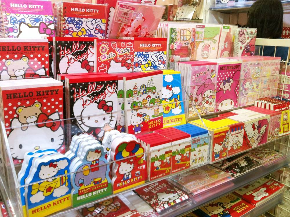  Kiddy Land, Various Hello Kitty Merchandise  