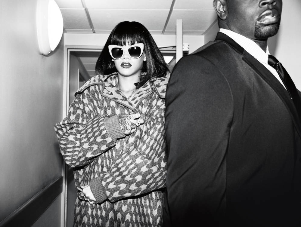  Dennis Leupold/Phaidon, Rihanna en route to Stella McCartney show, Paris, 2014 