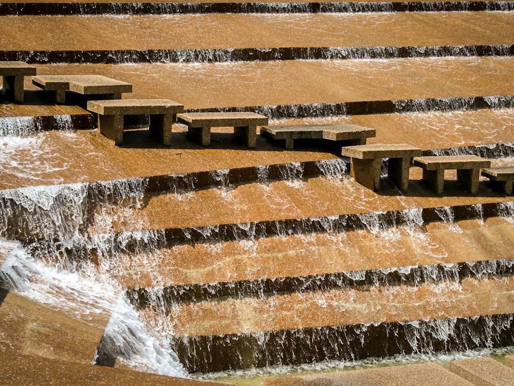 Philip Johnson, Water Gardens, Fort Worth, Texas, 1974