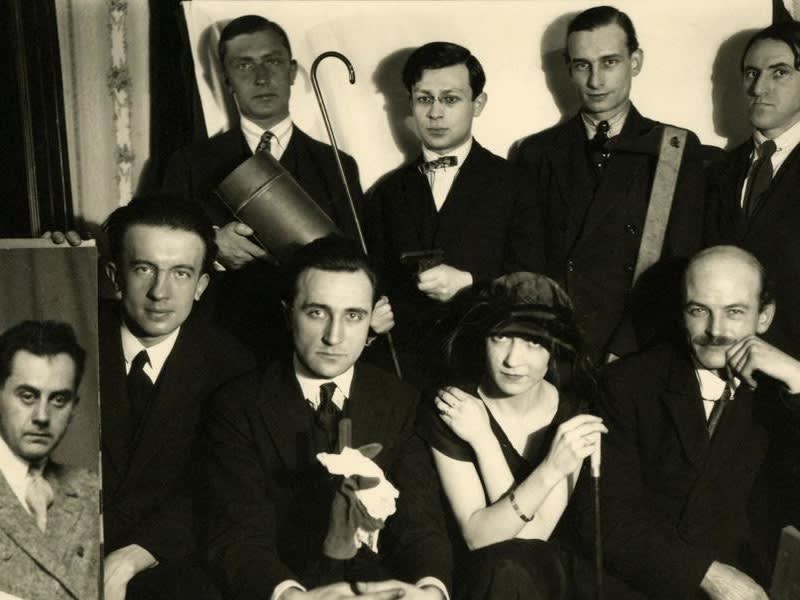 Photo group of dadaists 