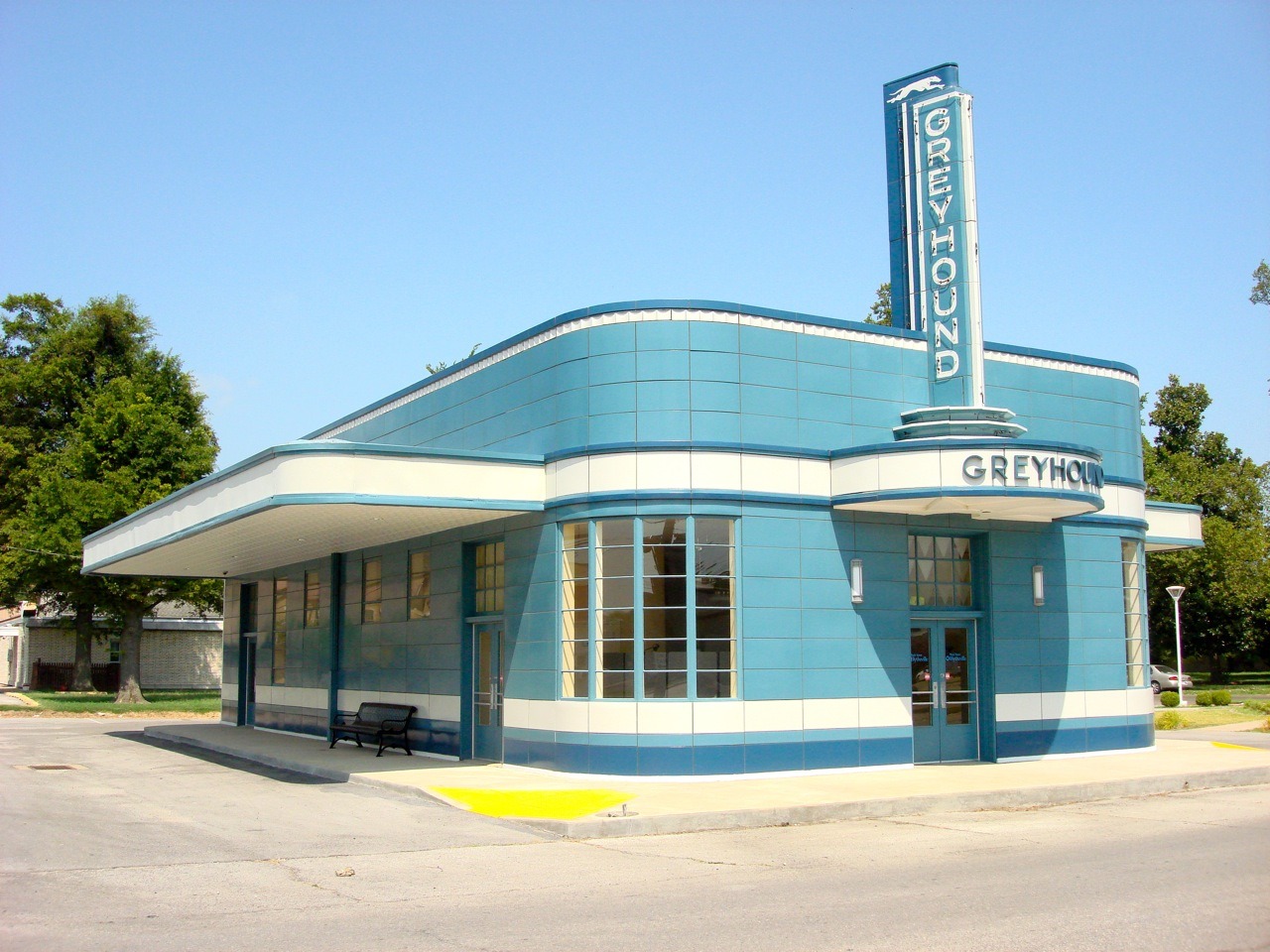Greyhound bus station in jackson  tennessee  built in 1938