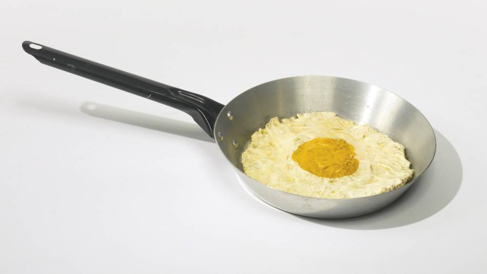  Claes Oldenburg , Fried Egg in a Pan, 1961 