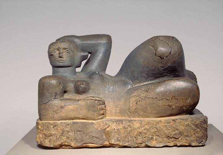 Henry moore   reclining figure   hornton stone  1929