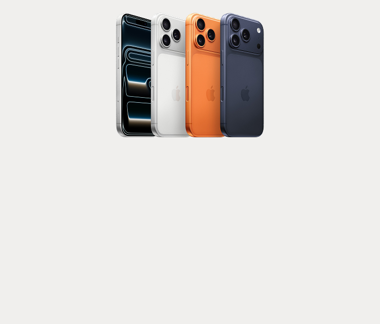 Fram- och baksida på iPhone 17 Pro mot ljusgrå bakgrund