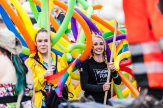 pride-parade-helsinki-flag-girls.jpg