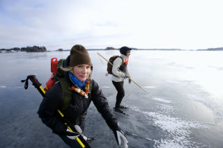 Skøyter på isen i Stockholm. Foto: Henrik Trygg