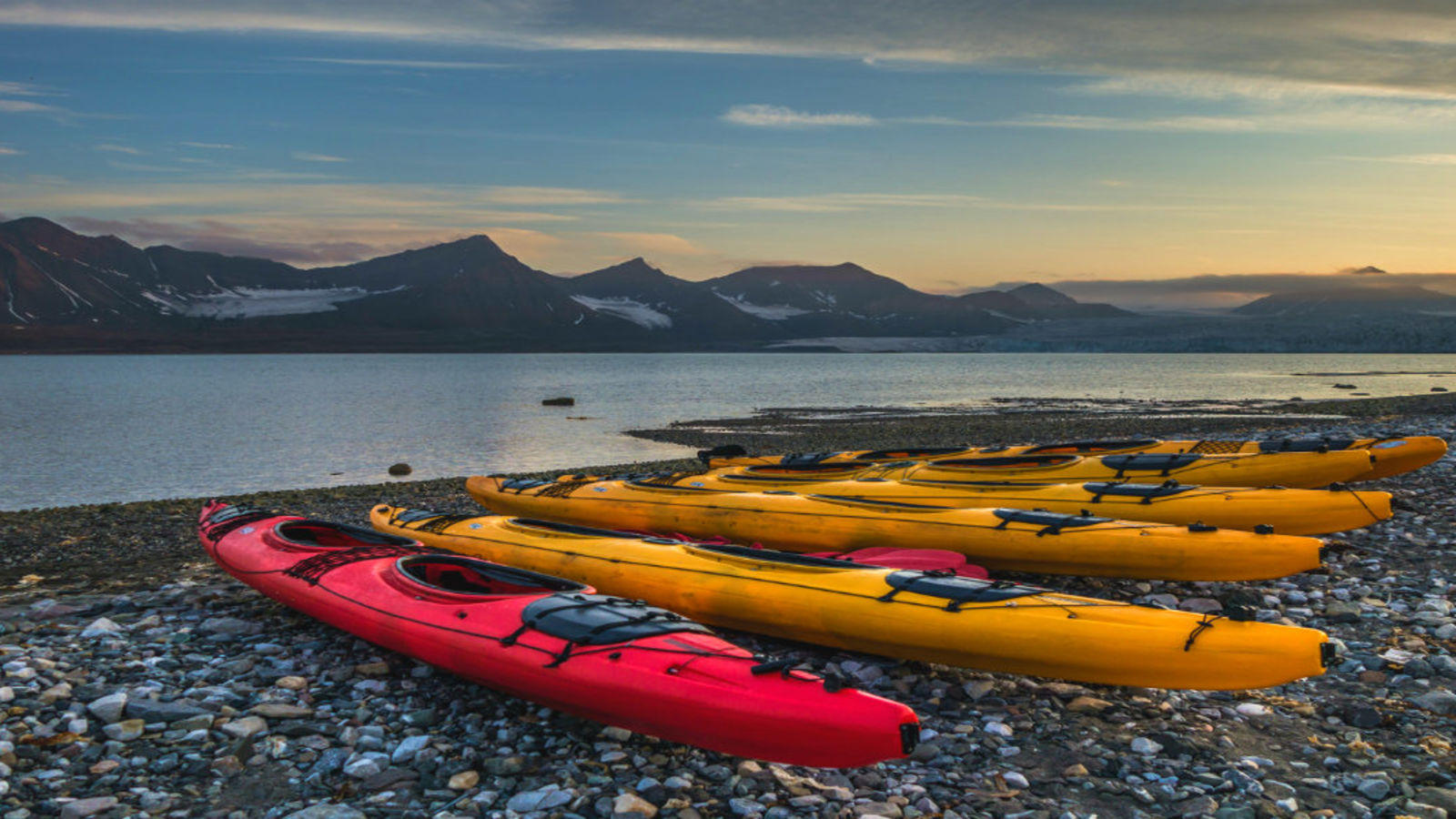 kayak-ocean-svalbard-featured-image.jpg