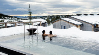 norefjell-ski-spa-outdoor-pool.jpg