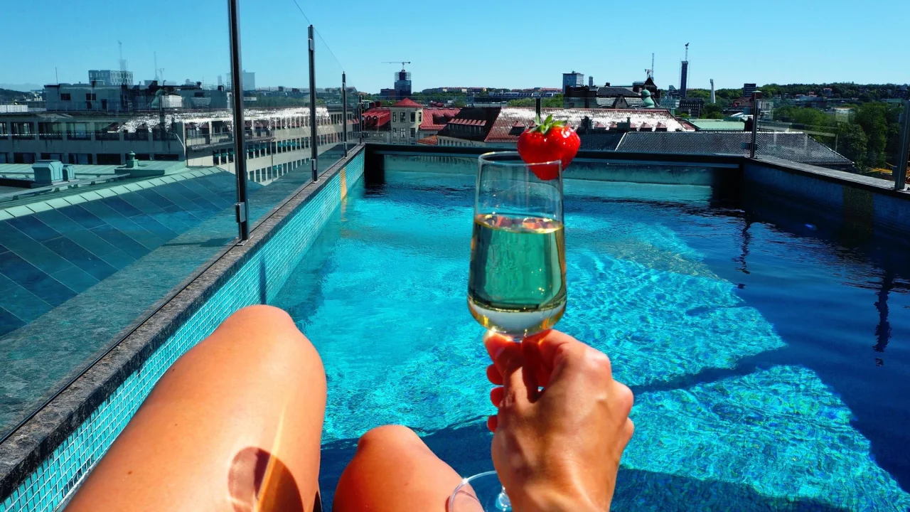 Champagne by the pool at Avalon in Gothenburg.