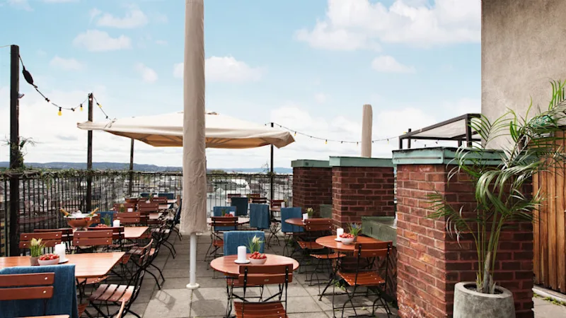 stratos-rooftop-bar-oslo.jpg